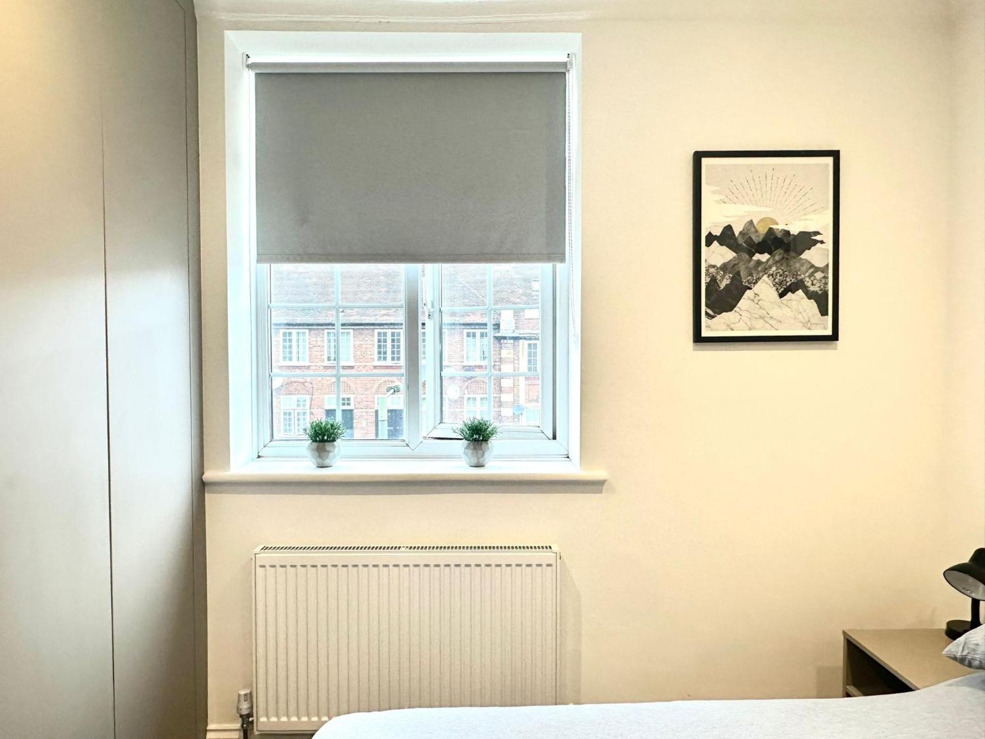 Bright Modern, Private Apartment,15 Mins To Central London Хендон Экстерьер фото